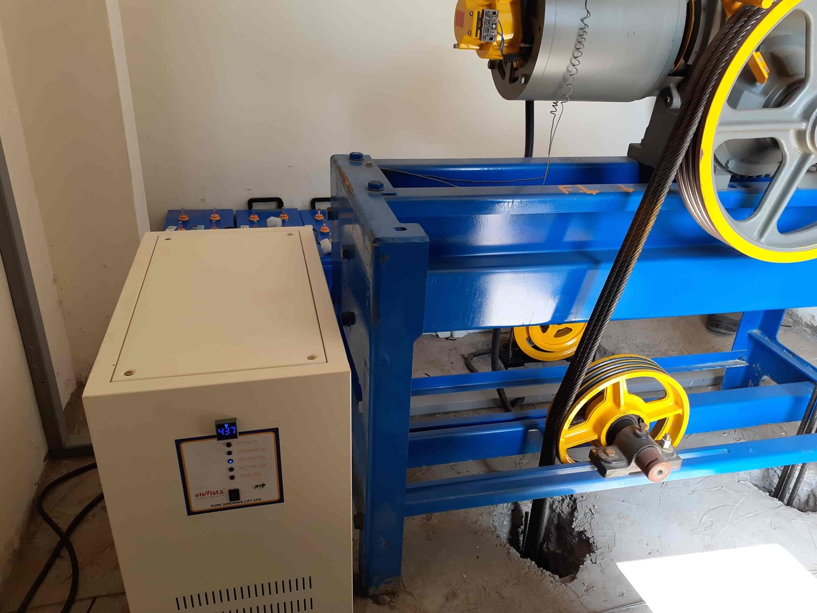 elevista_lift_backup_solapur_lift_inverter_lift_ups-scaled